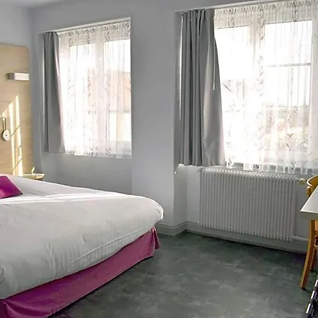 Le Rendez-vous Des Copains Hotel